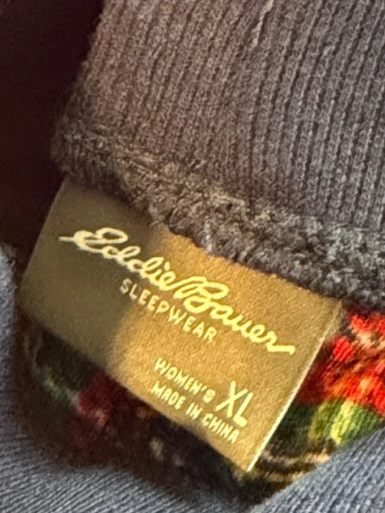 Eddie Bauer Women’s XL Red Plaid Reindeer Super Soft  Pajama Set - Picture 4 of 7